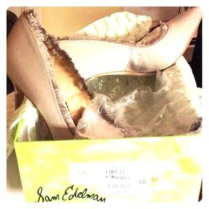 Fabulous Sam Edelman grey satin heels, size 10